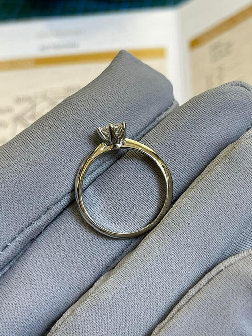 蒂夫尼6爪钻戒-60分（莫桑钻，带证书） 商品图6