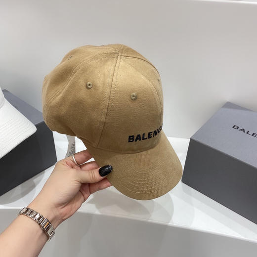 巴黎世家BALENCIAGA棒球帽-卡其色 商品图3