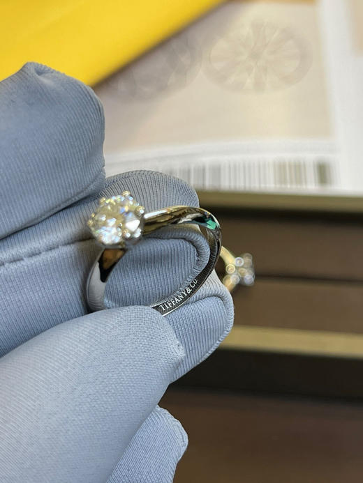 蒂夫尼六爪钻戒💍1克拉（莫桑钻，带证书） 商品图9