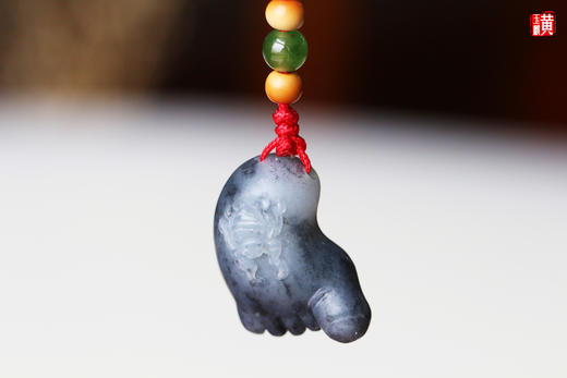 [ 知足常乐 ]  和田玉青花挂件 商品图2