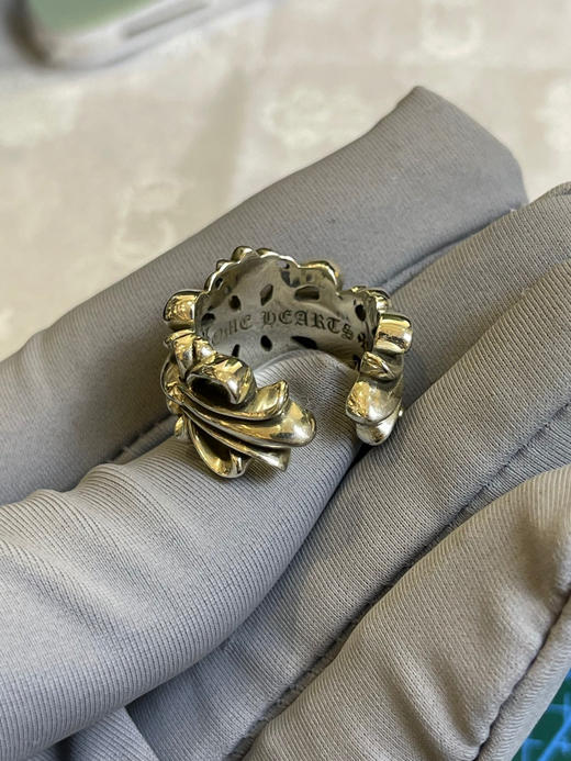 克罗心开口十字花戒指 商品图7