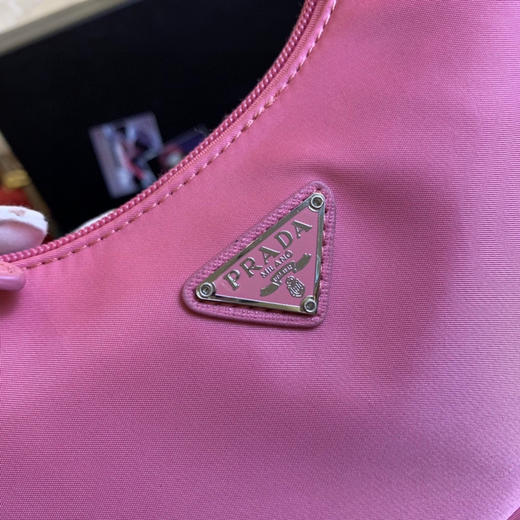 Prada腋下包-hobo粉色 商品图3