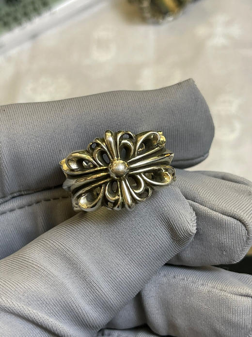 克罗心开口十字花戒指 商品图6