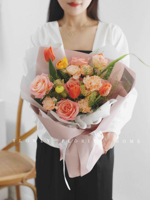 珊瑚橙康乃馨花束 商品图1