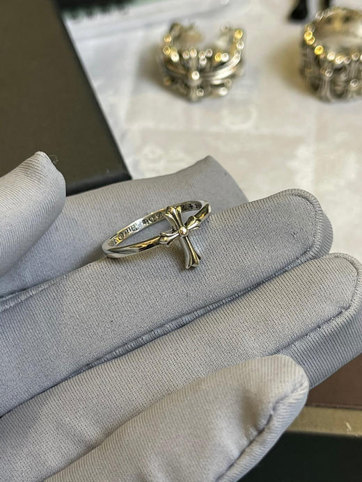 克罗心𝐂𝐡𝐫𝐨𝐦𝐞 𝐡𝐞𝐚𝐫𝐭𝐬 十字架条戒 商品图6