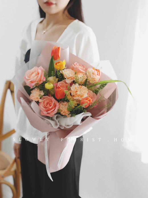 珊瑚橙康乃馨花束 商品图0