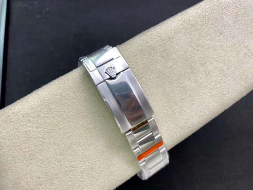 NOOB高品质 迪通拿 重金研发7750机芯只有两档(没有空档)，厚度13.15mm，更是同步专柜全新保卡（正品一致紫光防伪码） 商品图14