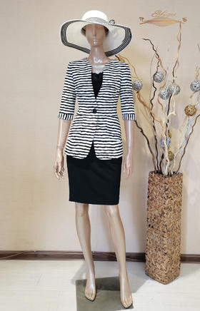 【特惠】YIQU丨“美丽印记”西装上衣（黑条纹）P