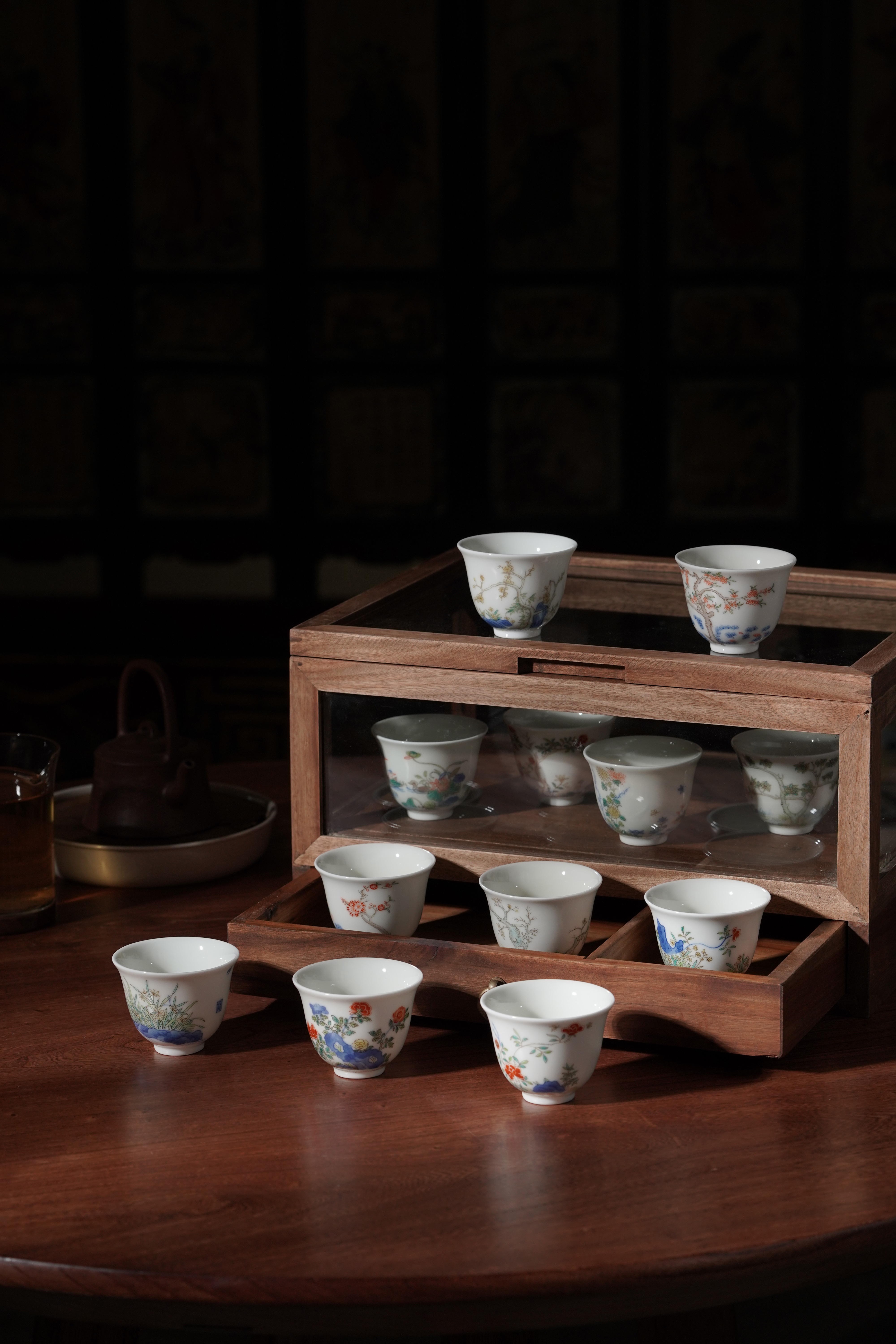 康熙御窑名品五彩十二花神杯