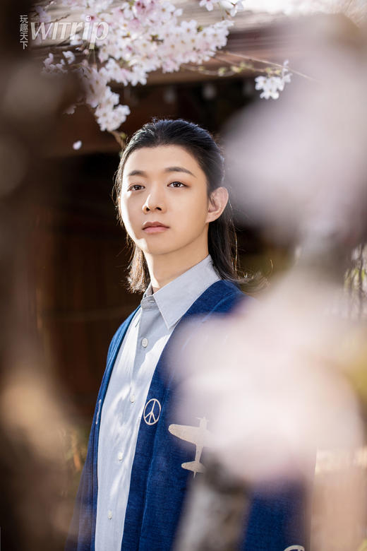 霍尊 X WITrip 不辍 可否把你比作一个春天 商品图4