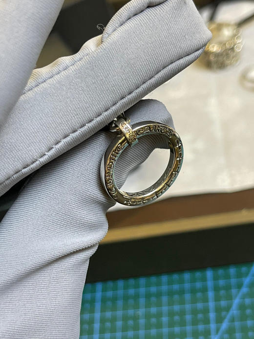 克罗心圆环十字架戒指 商品图5