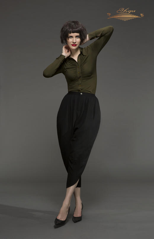 【特惠】YIQU丨“弄潮一族”衬衣（军绿） 商品图0