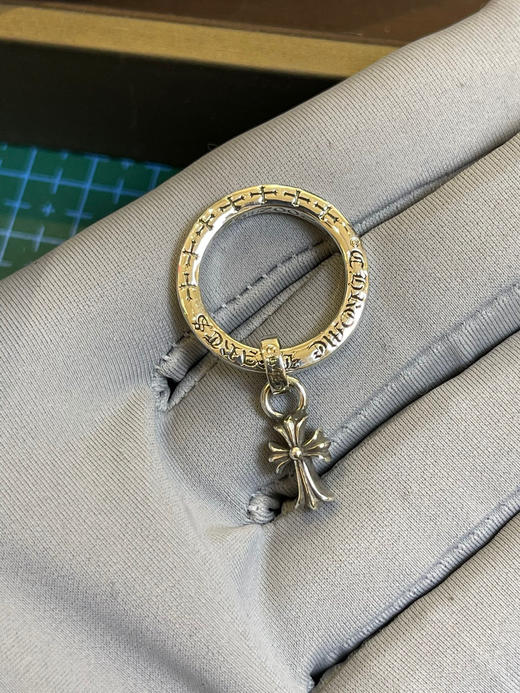 克罗心圆环十字架戒指 商品图1