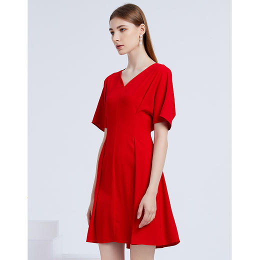 EITIE爱特爱夏季新款洋气百搭舒适轻薄收腰显瘦A字连衣裙女B2107728 商品图1