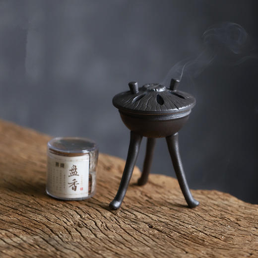 「禅意陶瓷仿古盘香塔香香炉摆件」创意家居居室复古檀香香薰炉三足鼎 商品图2
