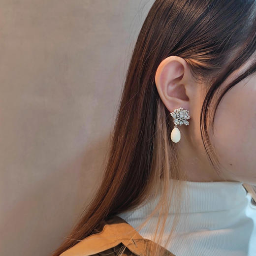北京仓｜DUBLOS-Lagrima-象牙色（梅花） 耳环  [西班牙设计师] 商品图0