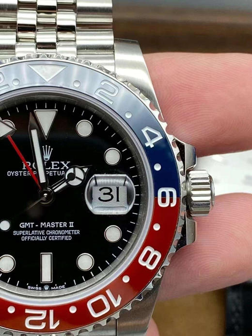 Noob official➕（私人订制版本）现货一枚顶配改装
格林尼治可乐圈 
代用最新圈口
69条钉打磨 整表精磨 
实心中轴 倒角打磨
高透镜面 
镜面下沉 
加强3285机芯 手慢无❕❕❕ 商品图9