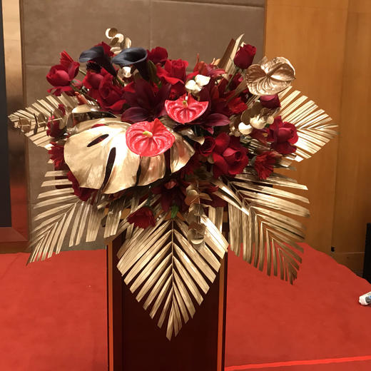 「金碧辉煌」-土豪金讲台花 商品图1