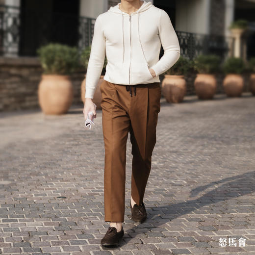 Huddersfield Quest Cottons 300克高克重高密度埃及棉棕色意式工艺裤装 商品图2