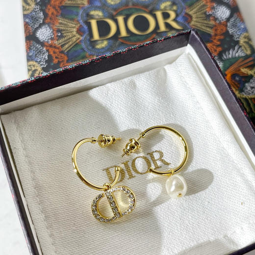 DIOR迪奥CD珍珠耳钉耳环 商品图1