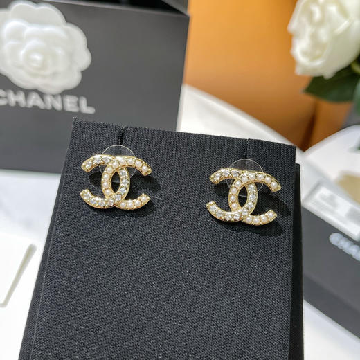 CHANEL香奈儿双c半珍珠半钻耳钉耳环 商品图4