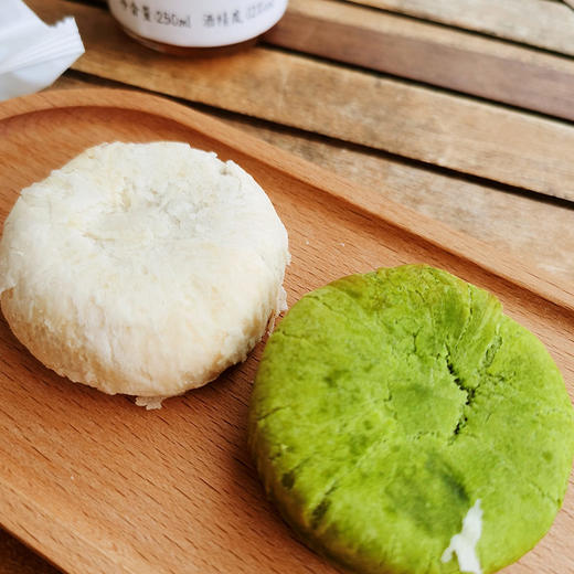 云南玫瑰鲜花饼 真正鲜花瓣做的馅料 一口吃出天然 低糖 花青素含量保留高 手工制作 现烤现发 香味浓郁 包邮|百里食 商品图6