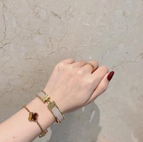 爱马仕H手镯-奶茶色珐琅