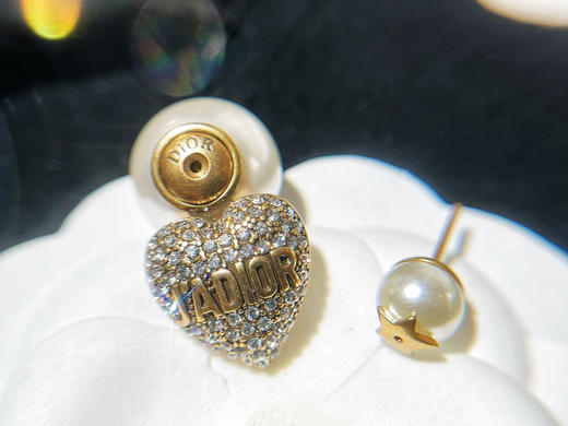 DIOR迪奥桃心满钻珍珠耳钉耳环 商品图7