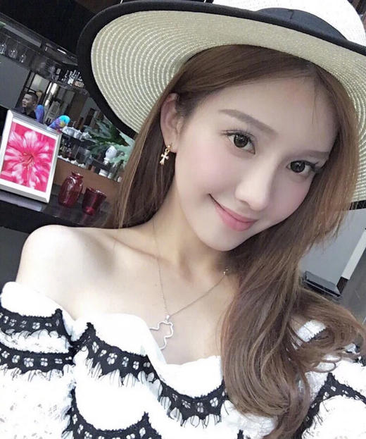 克罗心网红十字架耳坠 商品图8