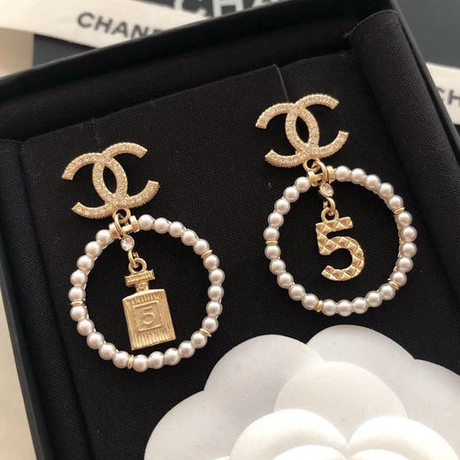 CHANEL香奈儿金色圆形双c珍珠 5号香水瓶 耳钉耳环 商品图5