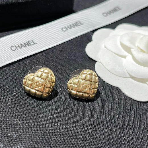 CHANEL香奈儿双c菱格桃心耳钉耳环 商品图1
