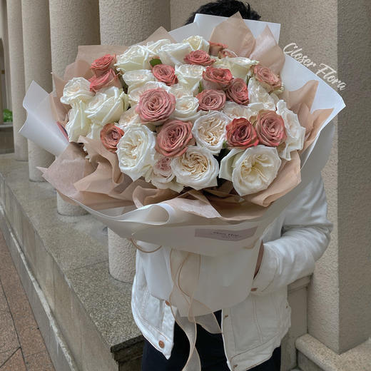 「幻境」-白荔枝➕卡布奇诺玫瑰花束 商品图0