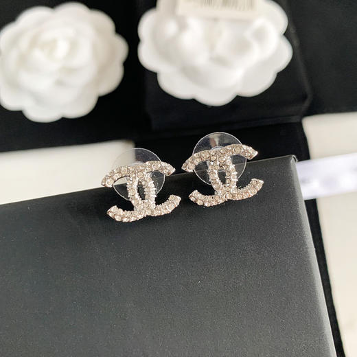 CHANEL香奈儿双c满钻耳钉耳环 商品图4