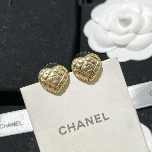 CHANEL香奈儿双c菱格桃心耳钉耳环 商品图6