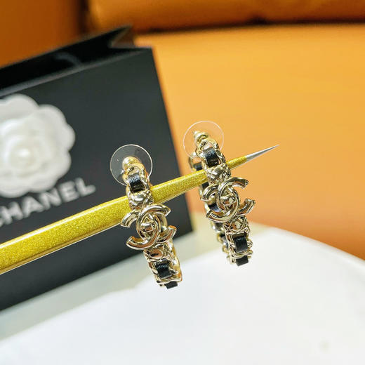 CHANEL香奈儿双c黑皮绳耳钉耳环 商品图6