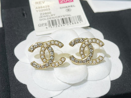 CHANEL香奈儿双c半珍珠半钻耳钉耳环 商品图2