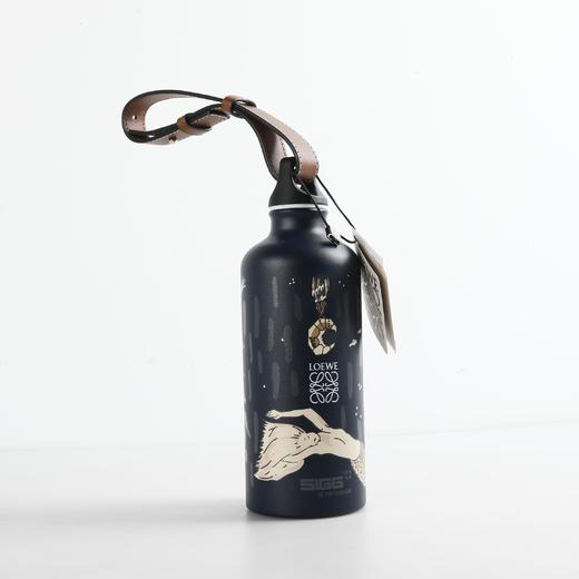 价值2000+ 出口外贸渠道！罗Y威水壶美人鱼不锈钢水壶保温 具有收藏价值 重磅工艺 逼格颜值满满 耐磨性好 可手拎可挂在包上 铝质瓶身 客供配件 精致礼盒包装 预售 商品图1