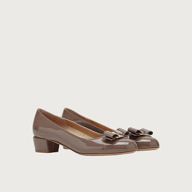 FERRAGAMO 菲拉格慕 高跟鞋  0740693-385 .牛皮革【鞋底有膜，试穿小心】（暂无品牌物料包装）