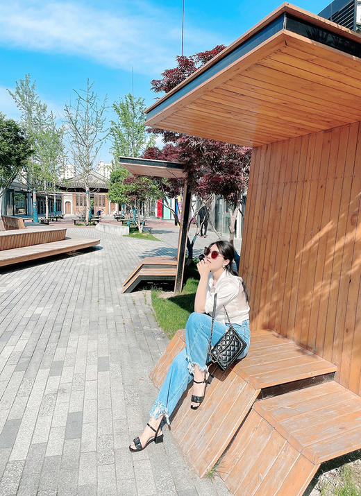 【断码特惠不退换】花花品质生活 | 「思J图代工厂定制款」复古优雅一字带 褶皱 羊皮凉鞋 清凉一夏 商品图5