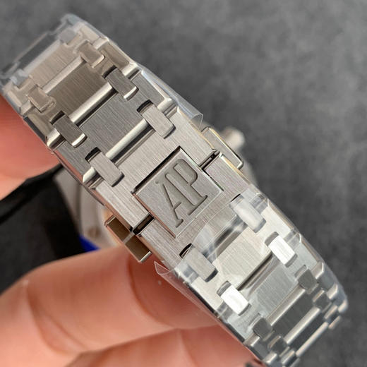 ZF爱彼皇家橡树15202系列 男士腕表 小手腕福音 表径39mm 商品图5