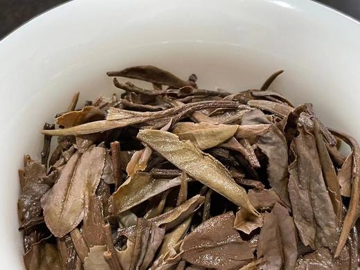 2006年老白茶 白牡丹饼（返场） 商品图6
