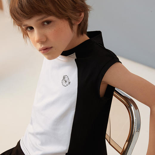 【纯棉撞色t恤】21年夏季新品男童撞色T恤时尚落肩袖薄上衣 商品图1