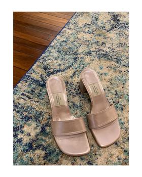 Pearl pink mules