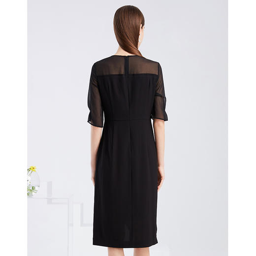 EITIE爱特爱夏季新款洋气网纱拼接一字肩收腰显瘦黑色连衣裙6207988 商品图3