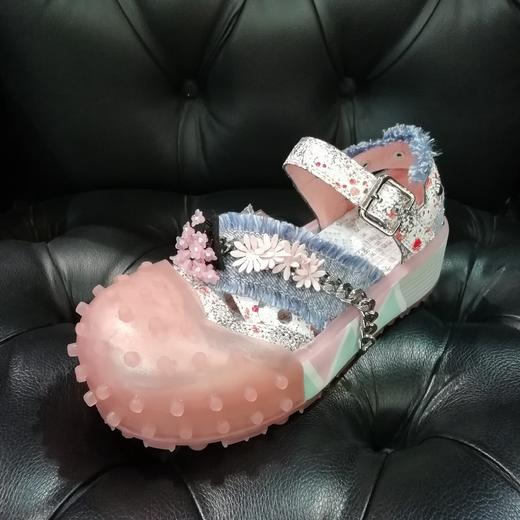 LFGJ4859设计师款爆裂牛皮/牛仔布拼接凉鞋 商品图0