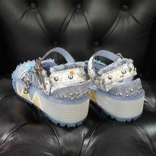 LFGJ4859设计师款爆裂牛皮/牛仔布拼接凉鞋 商品图8