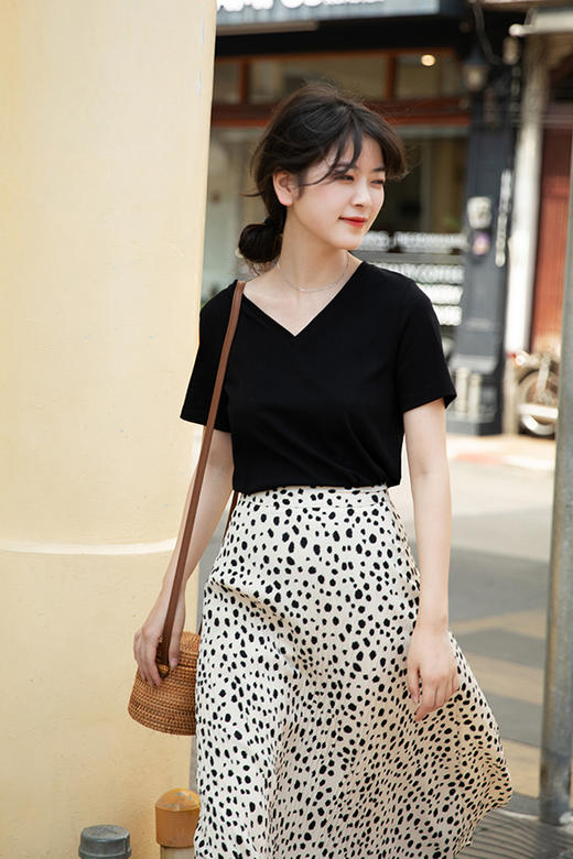 【百图 lulu定制】 【进口铜氨丝T恤】 舒服到闭眼入 夏日王炸单品 行走的空调 凉快 商品图4