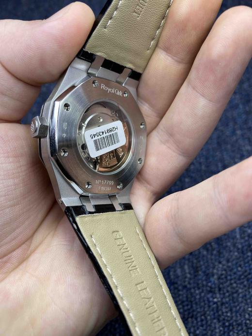 亲民版 爱彼皇家橡树系列AP15400
机芯：搭载进口西铁城 商品图6