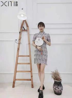 昔缇黑底白色印花旗袍连衣裙