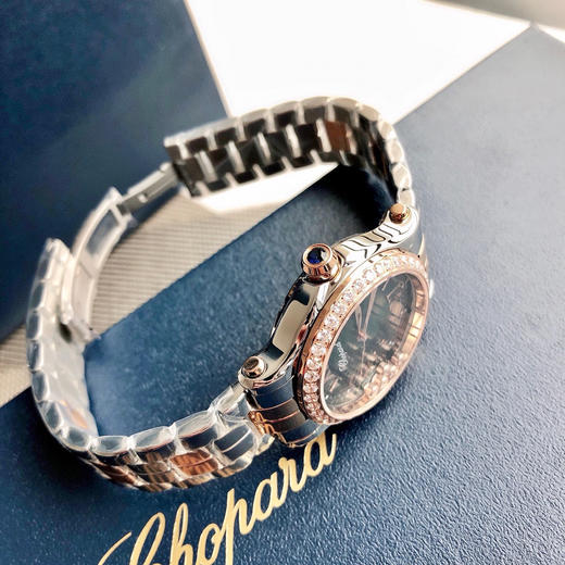 萧邦快乐钻系列石英腕表 
快乐钻（HAPPY DIAMONDS）表盘直径30mm 5钻！ 商品图6